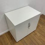 2-Door wooden credenza cabinet - Image 2