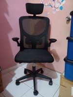 High-back boardroom table seat - Image 4