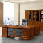1600mm Mahogany Veneer Executive Office Desk - Image 3