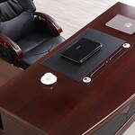 1600mm executive desk with sleek design and spacious surface for a modern office environment.